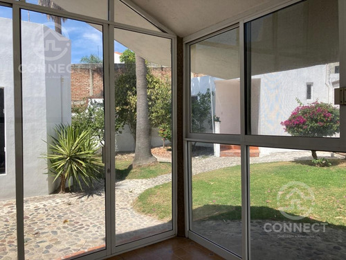 Imagen 8 de 27 de Casa - Fraccionamiento Lomas De Comanjilla