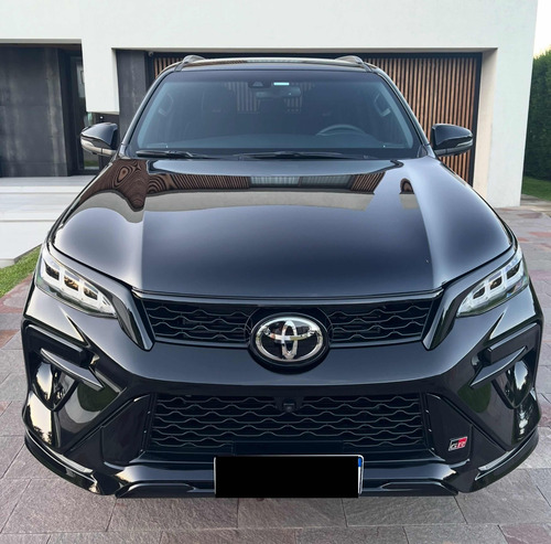 Toyota Hilux SW4 2.8 Tdi Gr-s 4x4 7as 6at