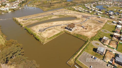 Imagen 5 de 13 de Terreno - Canal Barrio Nautico