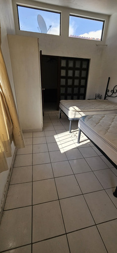 Casa En Condominio En Venta En Fraccionamiento Burgos, Temixco, Morelos.