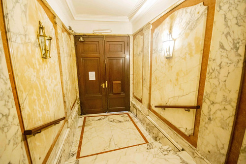 Departamento De 3 Ambientes Dependencia Apto Profesional En Alquiler, En Martínez.