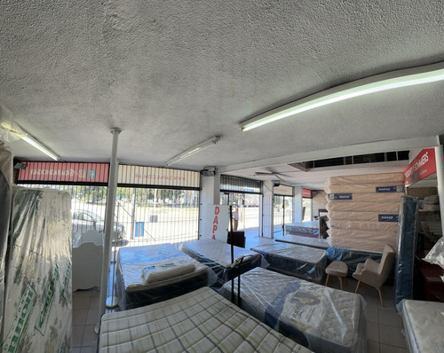 Gran Local 900 M2 - Apto Todo Rubro - Frente Al Quilmes Factory (quilmes Oeste)