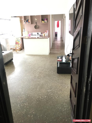 Imagen 4 de 8 de Apartamentos En Venta Caricuao Ud 3