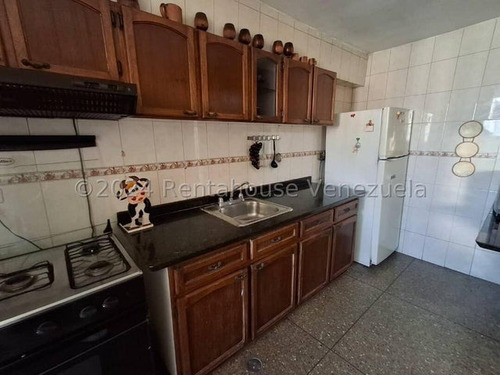 Apartamento En Venta En Urb. El Centro #25-14456 Rm