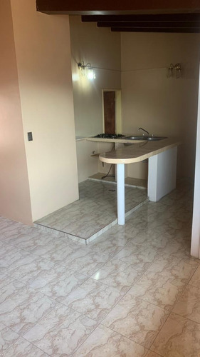 Imagen 8 de 8 de Se Alquila - Anexo - Turmero, Villas Del Este - 04145880139