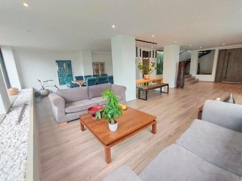 Imagen 27 de 30 de Espectacular Propiedad Con Lote Privado En Bella Suiza Alta