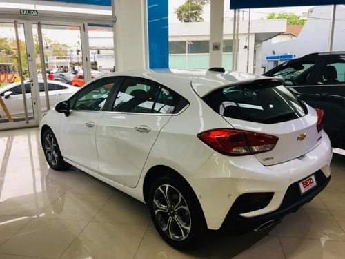 Imagen 13 de 16 de Chevrolet Cruze 5p 1.4t Premier At