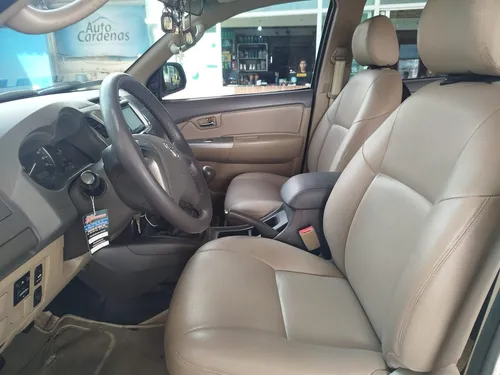 Toyota Fortuner 2.7l 4x2