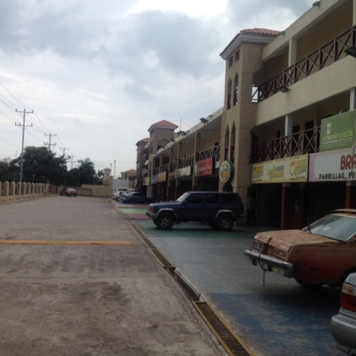 Imagen 1 de 5 de Amplio Local Comercial En Alquiler C.c. North Center Maracaibo Api 2916