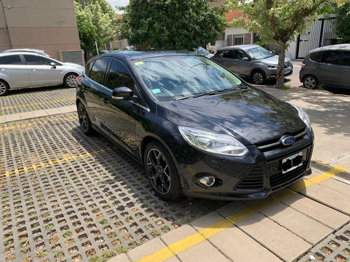 Ford Focus Titanium 5p Mt