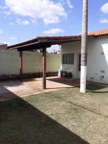 Imagem 2 de 6 de Venda De Casas / Padrão Na Cidade De Araraquara 11351
