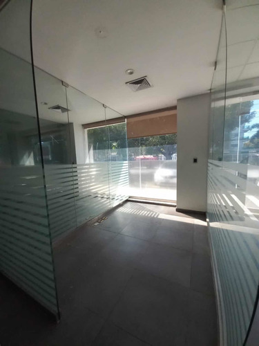 Local Comercial En Primer Nivel 300m2 Gazcue