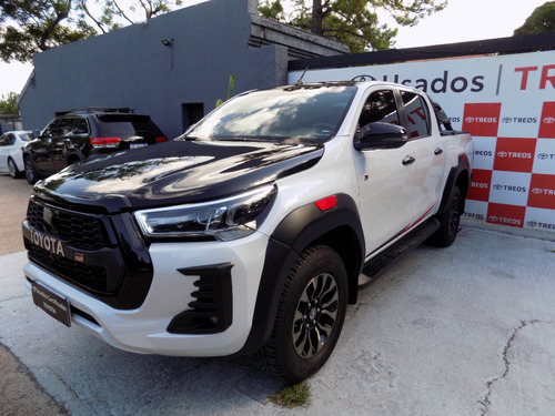 Toyota Hilux Gr Iii 2.8 At 2023