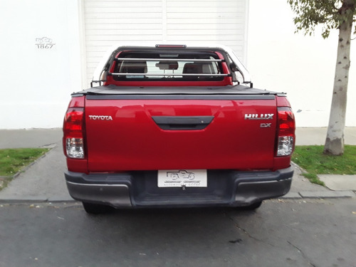 Imagen 5 de 17 de Toyota Hilux 4x4