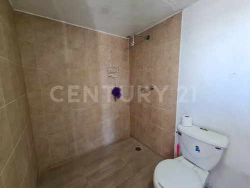 Casa En Venta Acondicionada Para Uso De Oficina En Mayorazgo