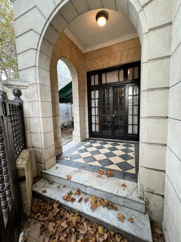 Venta De Importante Propiedad Ubicada En Diag. 77 9 Y 42