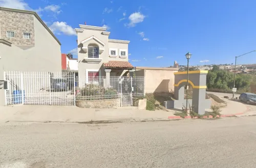 ¡ Casa En Venta ! (remate) - Residencial Del Prado I, Ensenada, Baja California -jcbb8