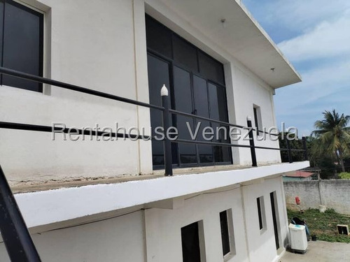 Casa Super Potencial Para Hacer Tu Mejor Inversión A 200m De La Playa 25-14684