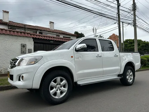 Toyota Hilux 2.5 Mt Diesel 4x2