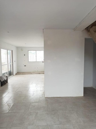 Imagen 5 de 14 de Departamento - Saladillo - A Terminar