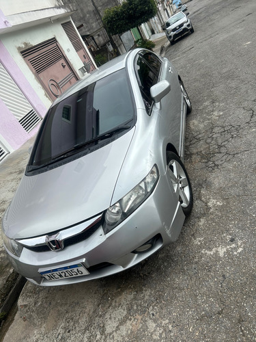 Honda Civic 1.8 Lxs Flex Aut. 4p