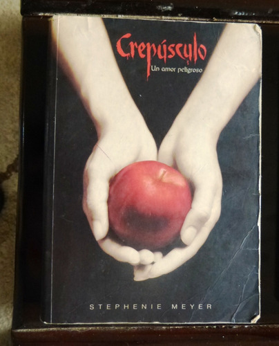 Crepúsculo / Stephenie Meyer / Alfaguara / Tapa Blanda