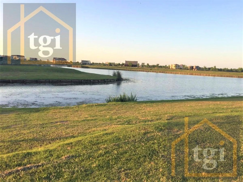 Imagen 2 de 17 de Lote A La Laguna En Venta En Puertos Del Lago - Muelles