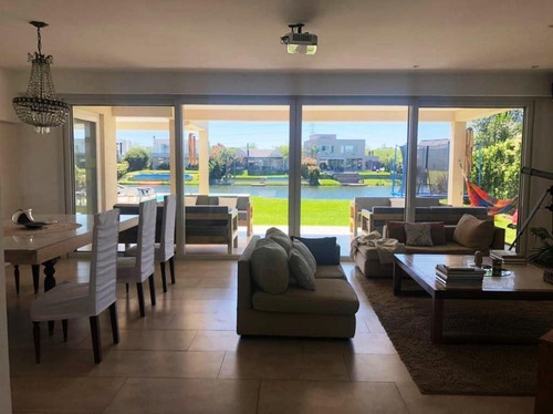 Imagen 3 de 19 de Casa En Venta Ubicado En Los Lagos, Nordelta, Tigre