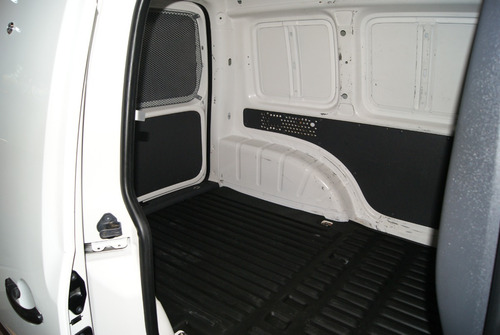 Imagen 10 de 15 de Volkswagen Caddy 2015. 5 Velocidades, A/c, Impecable.