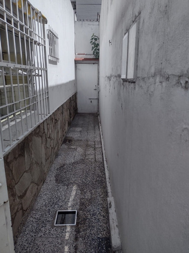 Imagen 3 de 17 de Venta - Casa En Lote Propio 8,66 X 30 - Giorello 1764 - S. L