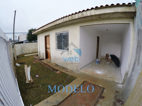 Imagem 2 de 11 de Ótima Casa De Esquina À Venda No Bairro Campo De Santana, Com Dois Quartos, Sala, Cozinha Americana, Banheiro Social E Excelente Espaço De Quintal. - Ca01599 - 69959376
