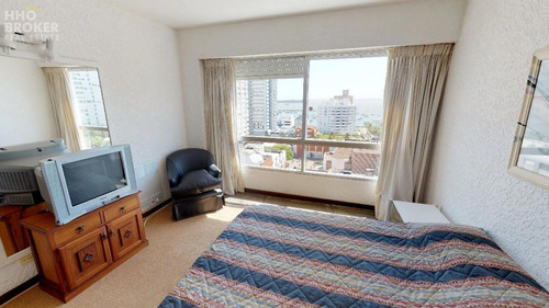 Imagen 10 de 22 de Departamento En Venta. Peninsula. 3 Dormitorios. Playa Mansa. - Punta Del Este Peninsula