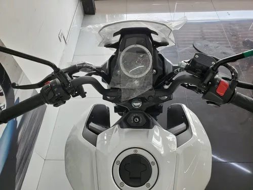 Suzuki V-strom 160 2026