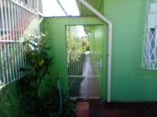 Casa À Venda Na Avenida Tiradentes, Aparecida, Alvorada - Rs - Liv-12061