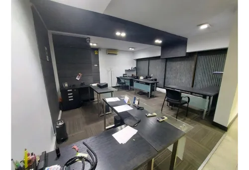 Espectacular Local En Venta Suramericana