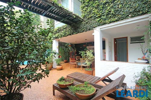 Imagem 9 de 15 de Sobrado - Vila Madalena - Sp - 566584