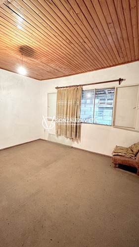 Padrón Con Dos Casas Independientes A Media Cuadra De Avenida En Venta Piedras Blancas