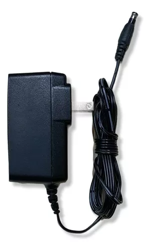 Eliminador O Cargador 5v 1.5a Plug Universal 2.1mm X 5.5mm