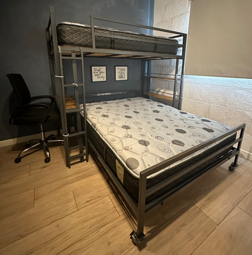 Cama Industrial Doble Con Colchones Gris Cama Doble Industrial (Usado)