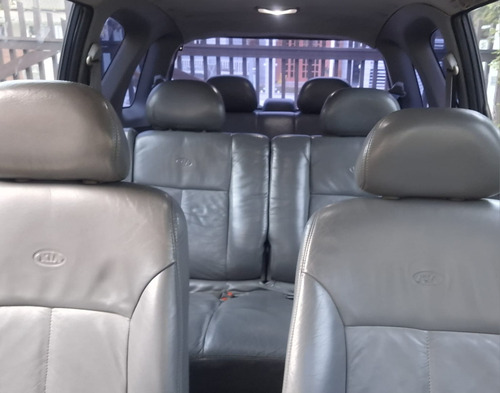 Kia Carens 1.8 16v Ls Aut. 5p Automática