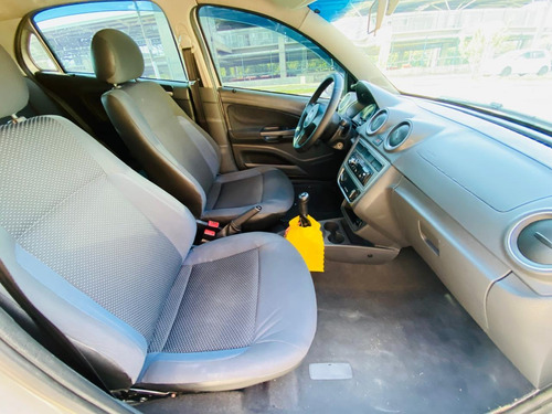Volkswagen Gol 1.6 Vht Total Flex 5p