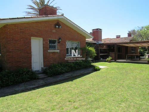 Casa En Venta En Península.- Ref: 2663