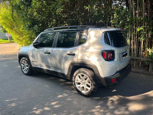 Imagen 3 de 20 de Jeep Renegade 1.8 Automatica Sport Plus Año 2018 Gris Plata