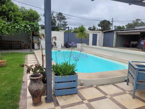 Propiedad De Lujo En Balneario Buenos Aires