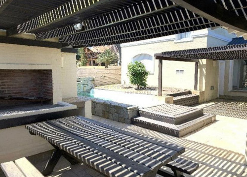 Casa En Venta De 4 Dormitorios En La Barra -ref:3969