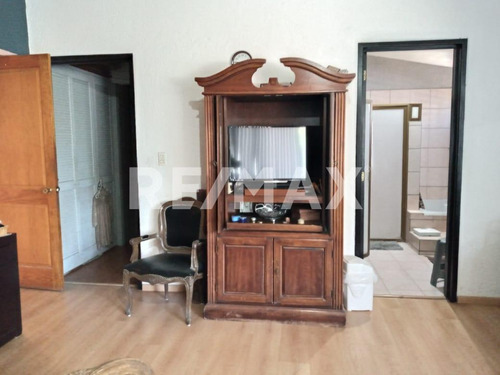 Casa En Avenida De La Rica En Villas Del Meson