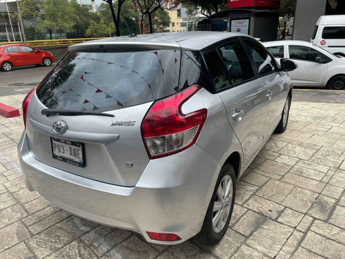 Imagen 5 de 15 de Toyota Yaris 2017 5p Hatchback S L4/1.5 Aut