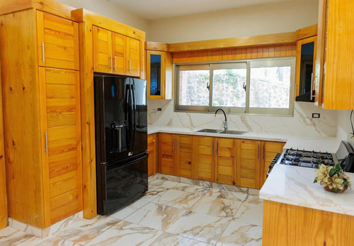 Venta Villa 5 Habitaciones En Jarabacoa, La Vega Republica Dominicana
