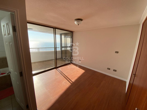 Hermoso Departamento Con Vista Al Mar, Sector Sur.
