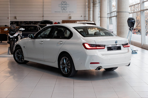 Bmw 330e Urban 2024